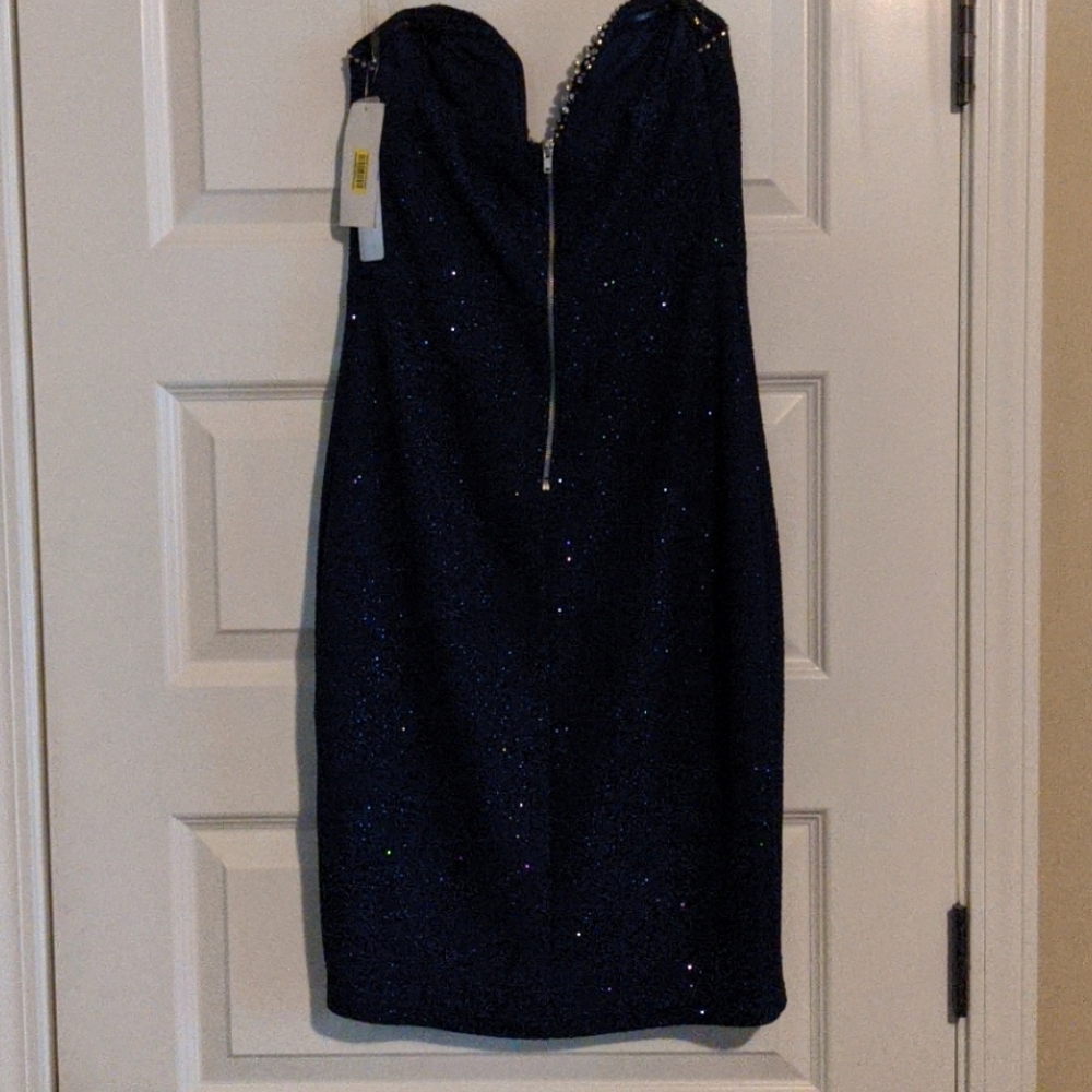 Beautiful evening dress - Picture 5 of 10